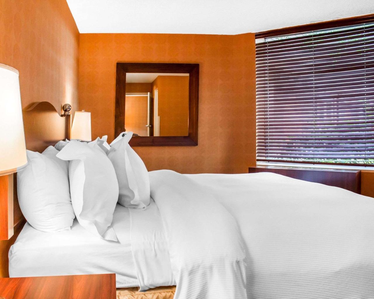 The Woodlands Hotel Wilkes-Barre