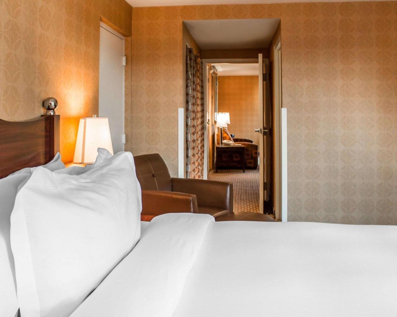 The Woodlands 3*